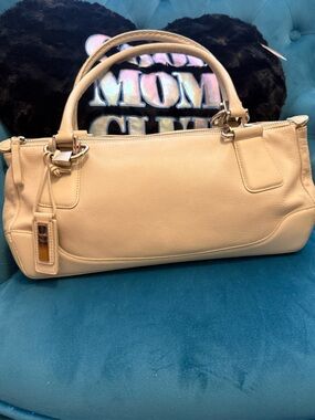 Vintage Antonio Melani Cream Leather Satchel Handbag